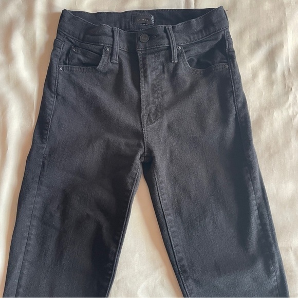 MOTHER- The Rascal Ankle Fray in Black Pitch Straight Leg Jeans Mid Rise Size 24 - Picture 4 of 11